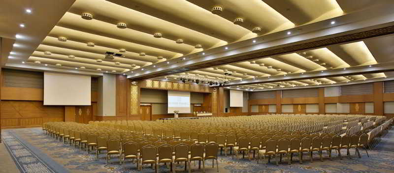 Doubletree By Hilton Istanbul Atasehir Hotel & Conference Centre ภายนอก รูปภาพ