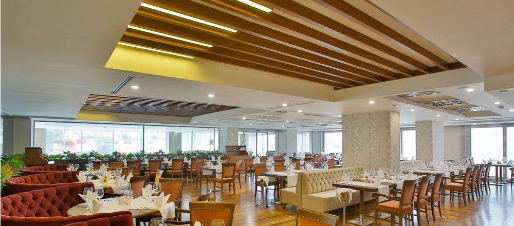 Doubletree By Hilton Istanbul Atasehir Hotel & Conference Centre ภายนอก รูปภาพ