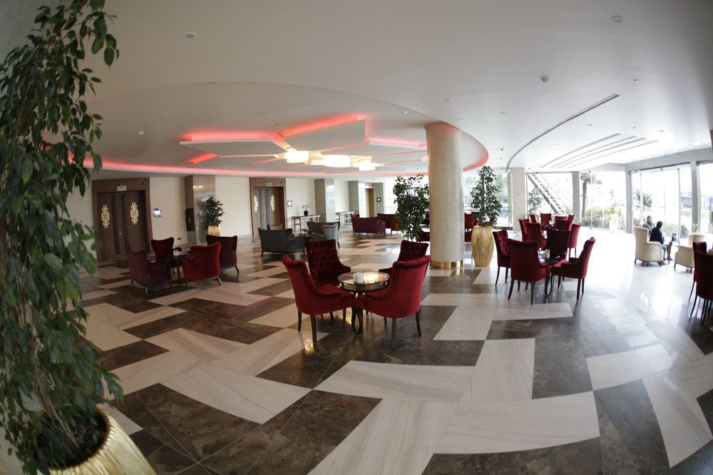 Doubletree By Hilton Istanbul Atasehir Hotel & Conference Centre ภายนอก รูปภาพ